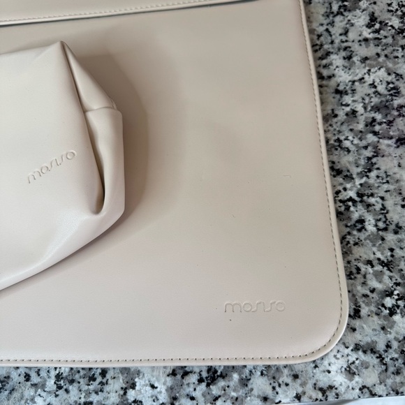 Mosiso | Cream Laptop Sleeve and Pouch Set - Picture 2 of 10